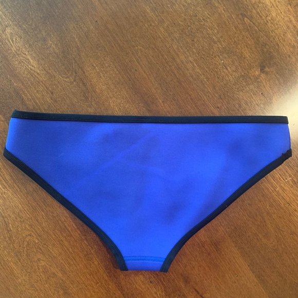 Blue Triangl Bikini Bottom - Picture 2 of 3